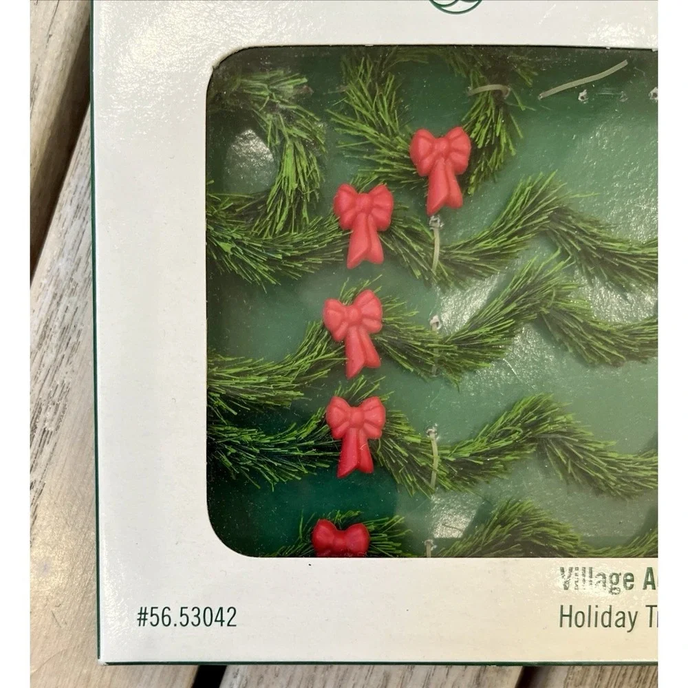 Department 56 Village Holiday Trimmings Garlands & Wreaths - Incomplete
